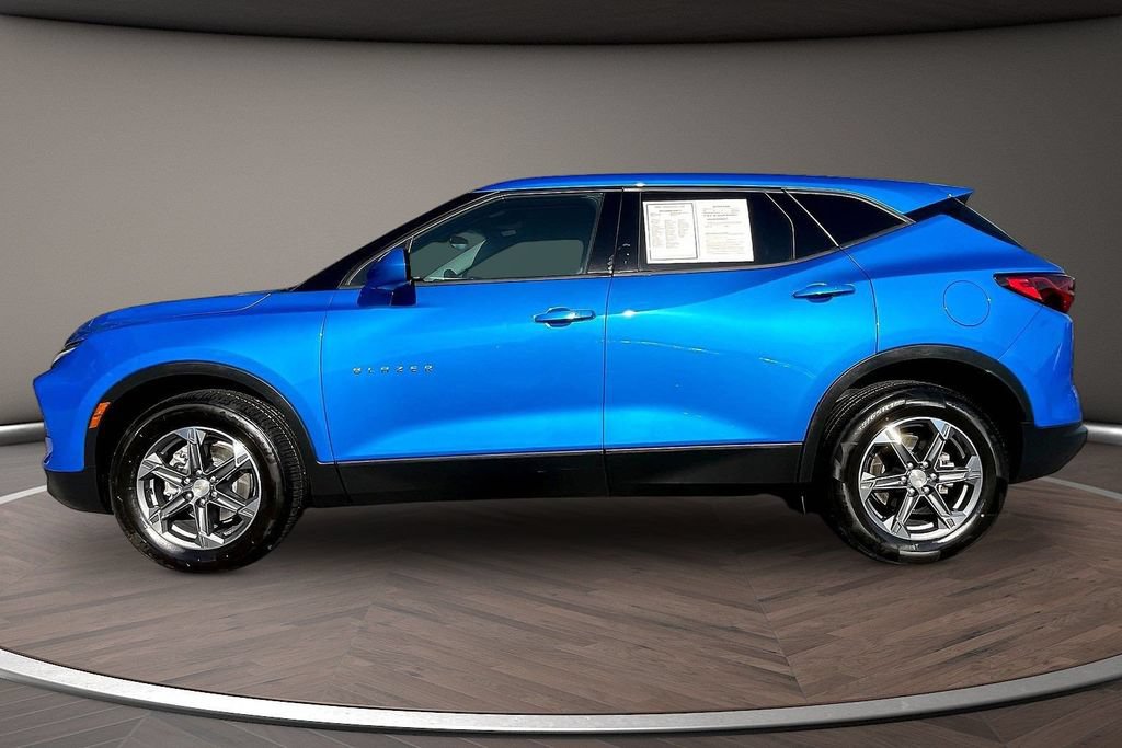 Used 2025 Chevrolet Blazer LT AWD/4WD image 7