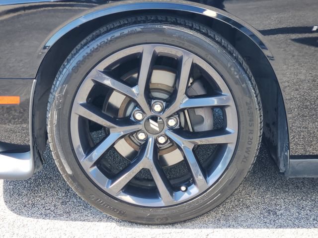 Used 2019 Dodge Challenger R/T w/ Blacktop Package RWD image 8