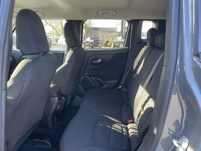 Used 2020 Jeep Renegade Latitude image 11