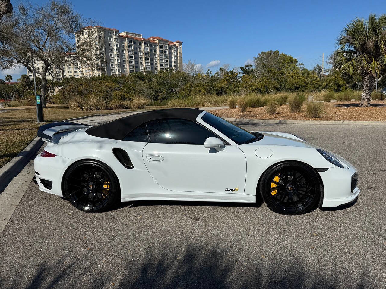 Used 2015 Porsche 911 Turbo S AWD/4WD image 35