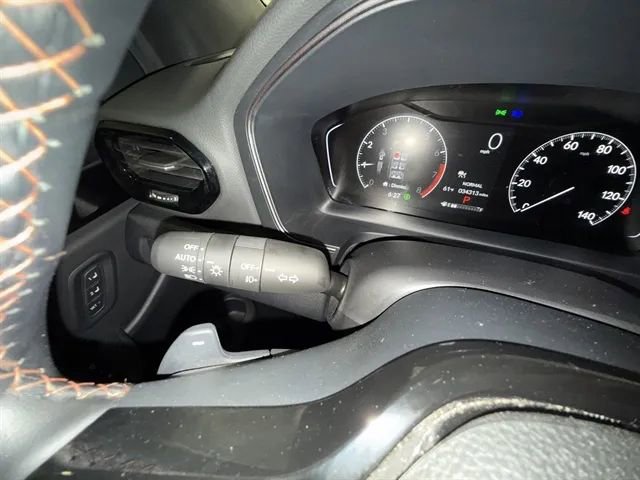 Used 2025 Honda Pilot TrailSport image 34