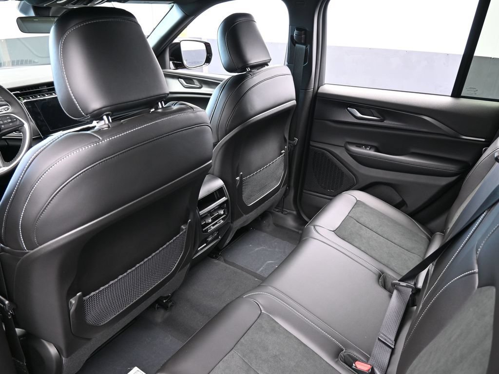 New 2025 Jeep Grand Cherokee 4WD image 28