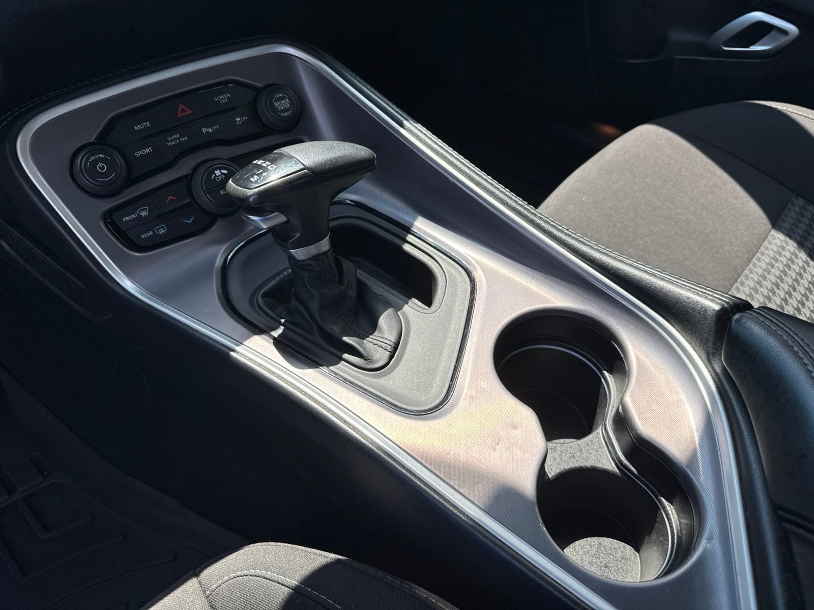 Used 2022 Dodge Challenger GT RWD image 20