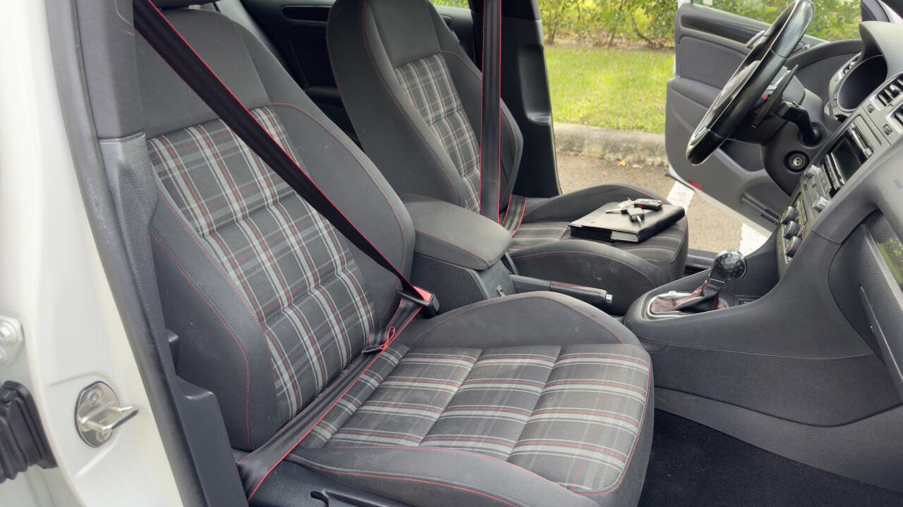 Used 2013 Volkswagen Golf 4-Door image 31