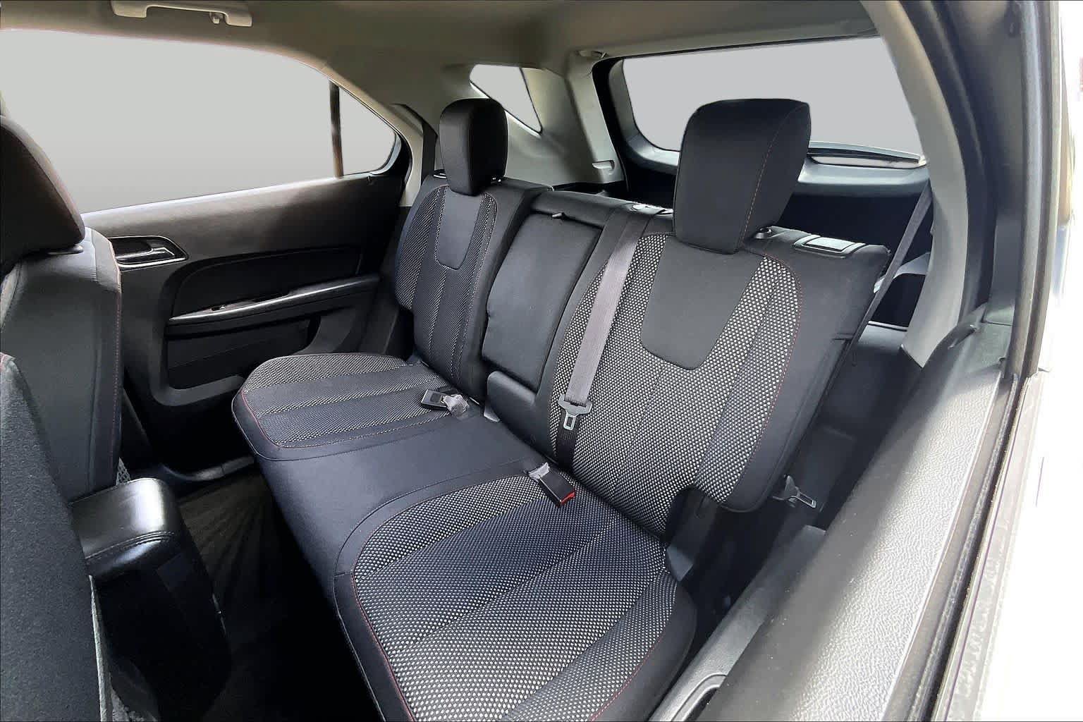 Used 2017 Chevrolet Equinox LT w/ Convenience Package AWD/4WD image 19