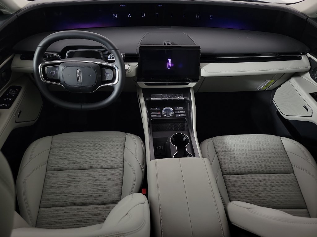 New 2026 Lincoln Nautilus Reserve AWD/4WD image 9