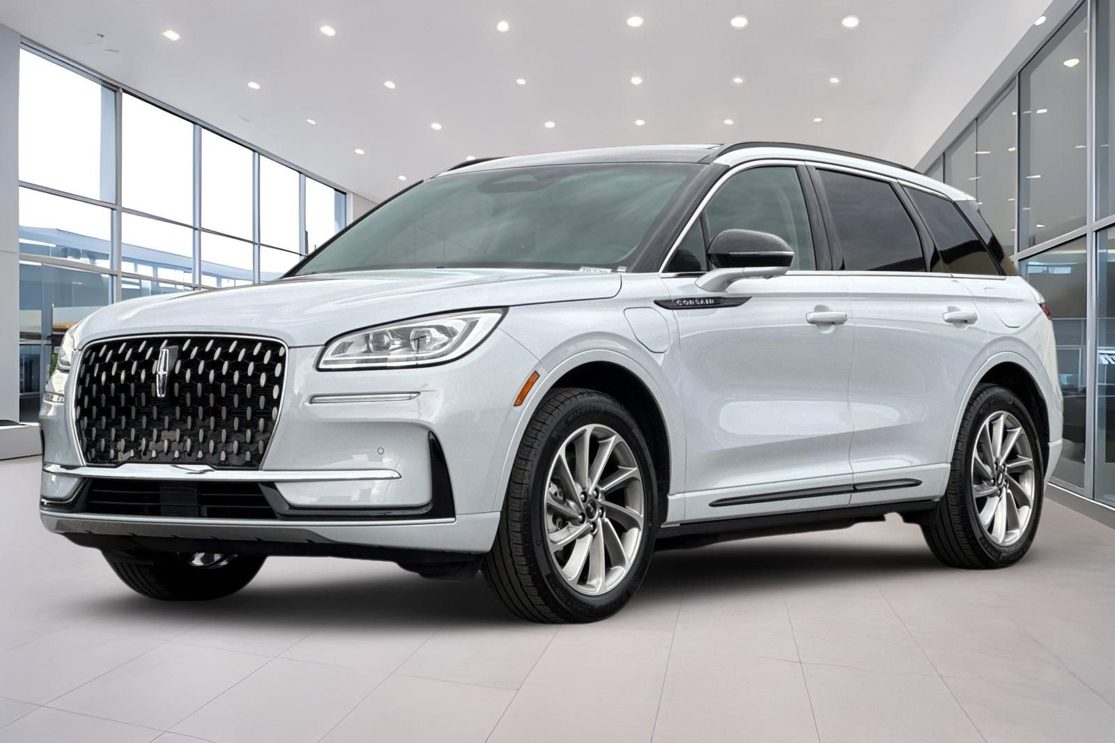 Certified 2025 Lincoln Corsair Grand Touring w/ Equipment Group 301A image 8