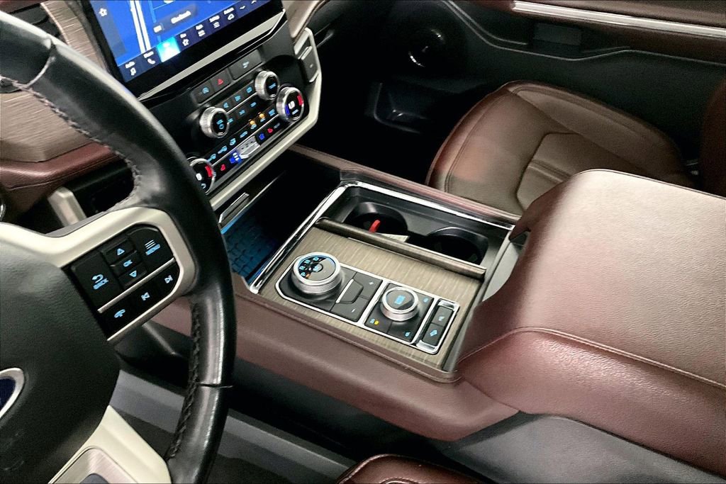 Used 2023 Ford Expedition Limited image 17