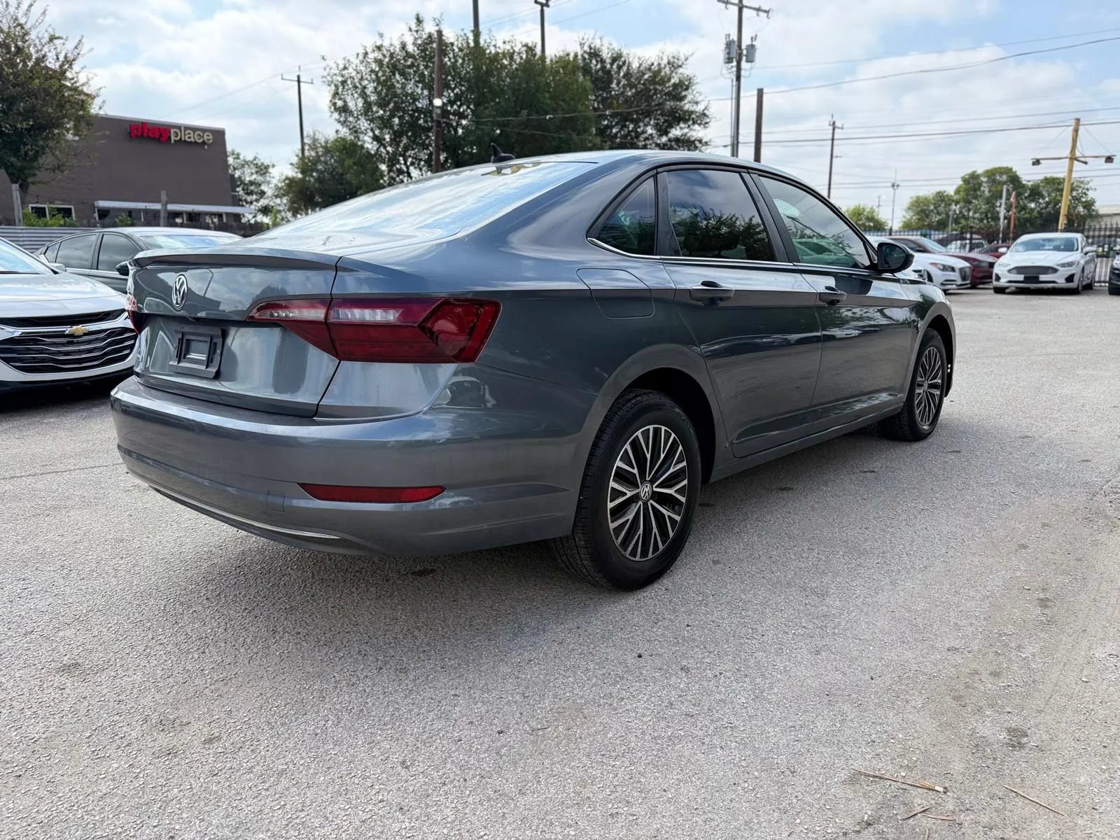 Used 2020 Volkswagen Jetta SE w/ SE Cold Weather Package FWD image 6