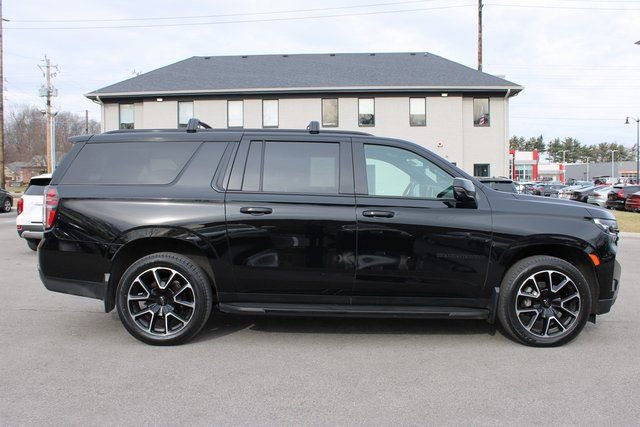 Used 2024 Chevrolet Suburban RST w/ Luxury Package AWD/4WD image 6