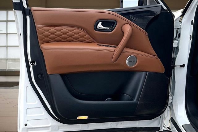 Used 2023 INFINITI QX80 Sensory w/ Cargo Package image 23