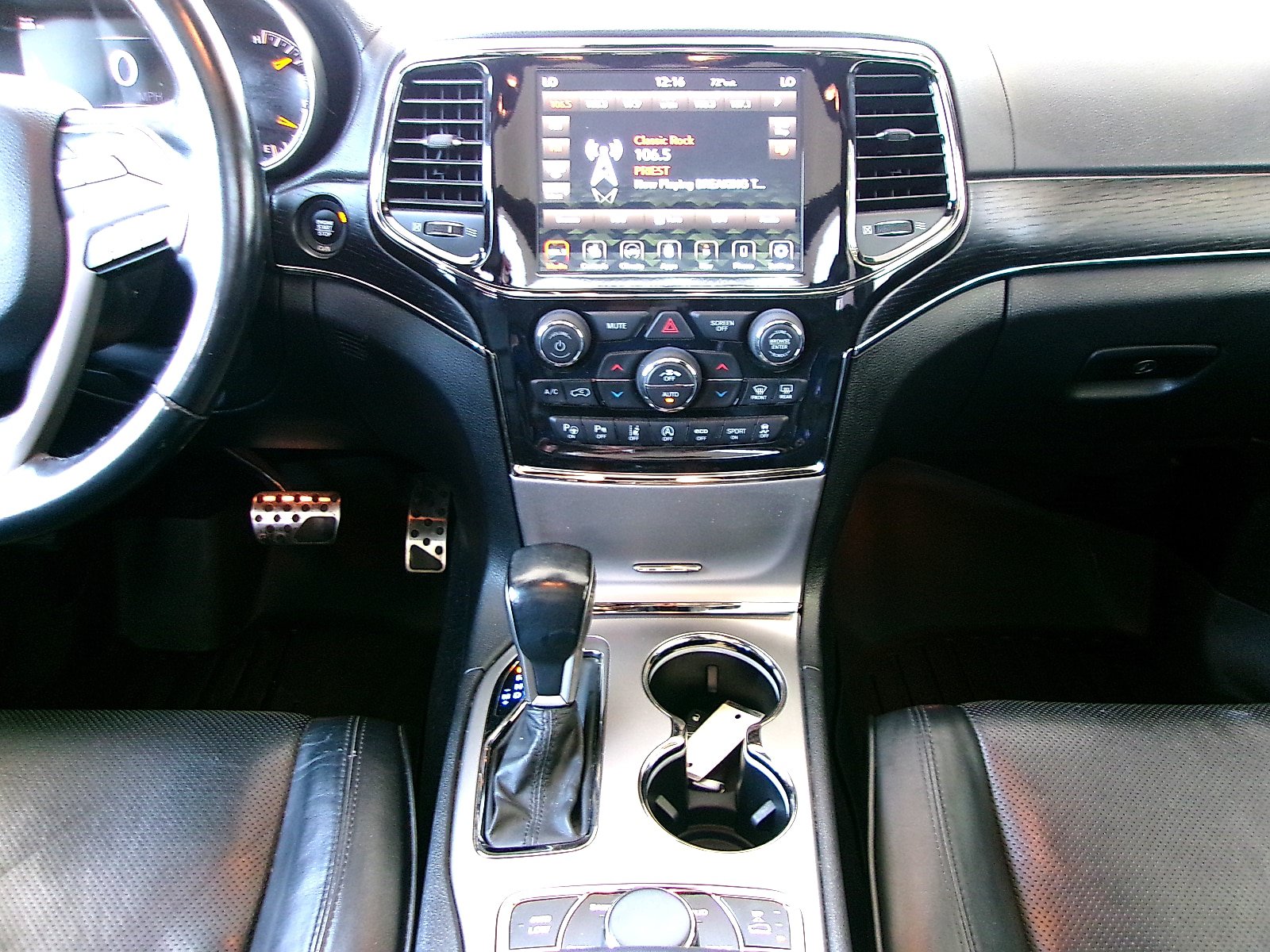 Used 2021 Jeep Grand Cherokee High Altitude AWD/4WD image 14
