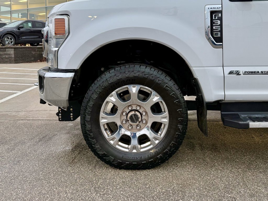 Used 2021 Ford F350 Lariat w/ Chrome Package image 25