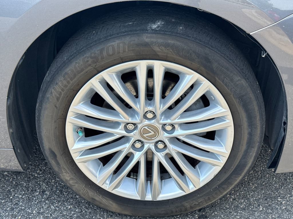 Used 2015 Lexus ES 350 w/ Luxury Package image 12