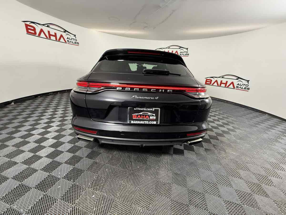 Used 2022 Porsche Panamera 4 w/ Premium Package AWD/4WD image 11