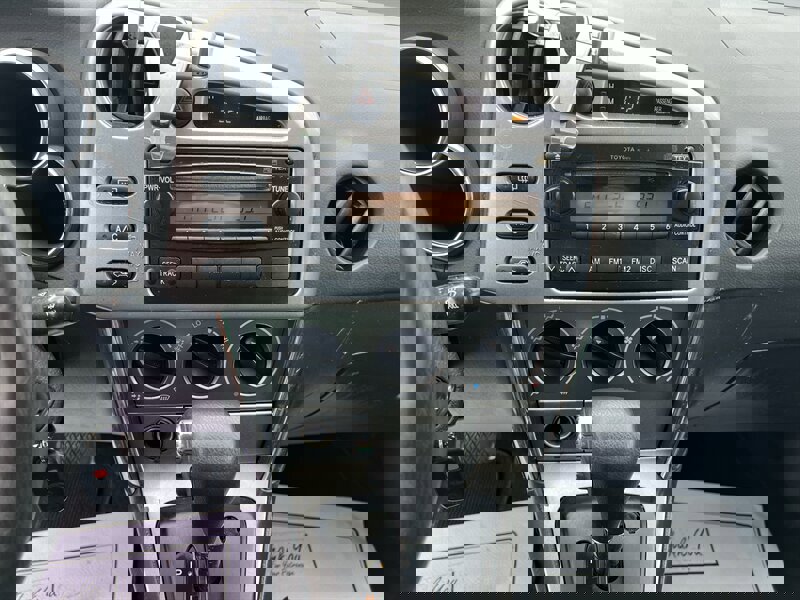 Used 2006 Toyota Matrix FWD image 14