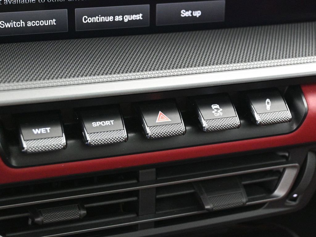 Used 2023 Porsche 911 Carrera image 18