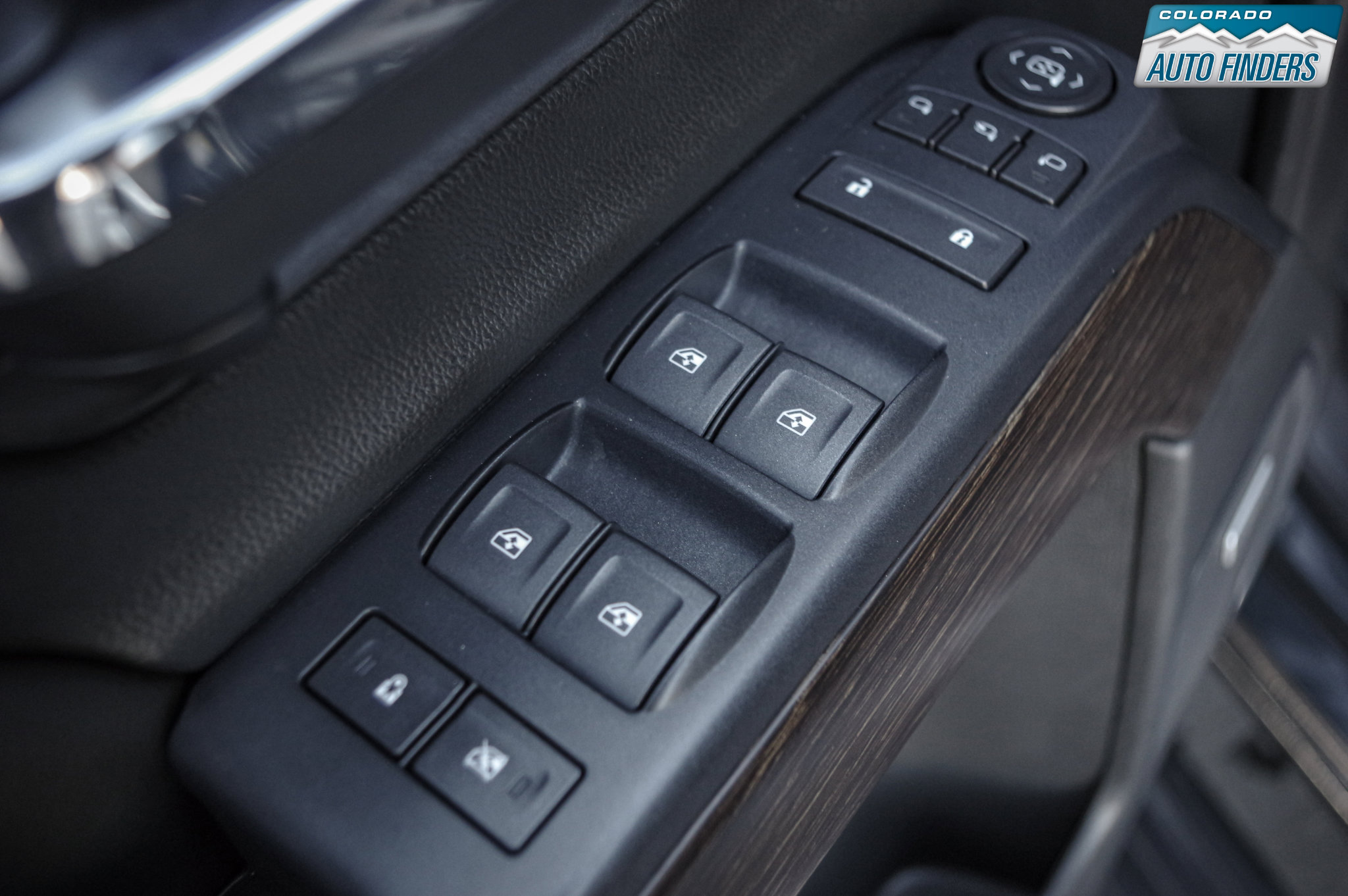 Used 2018 GMC Sierra 1500 Denali w/ Denali Ultimate Package image 11