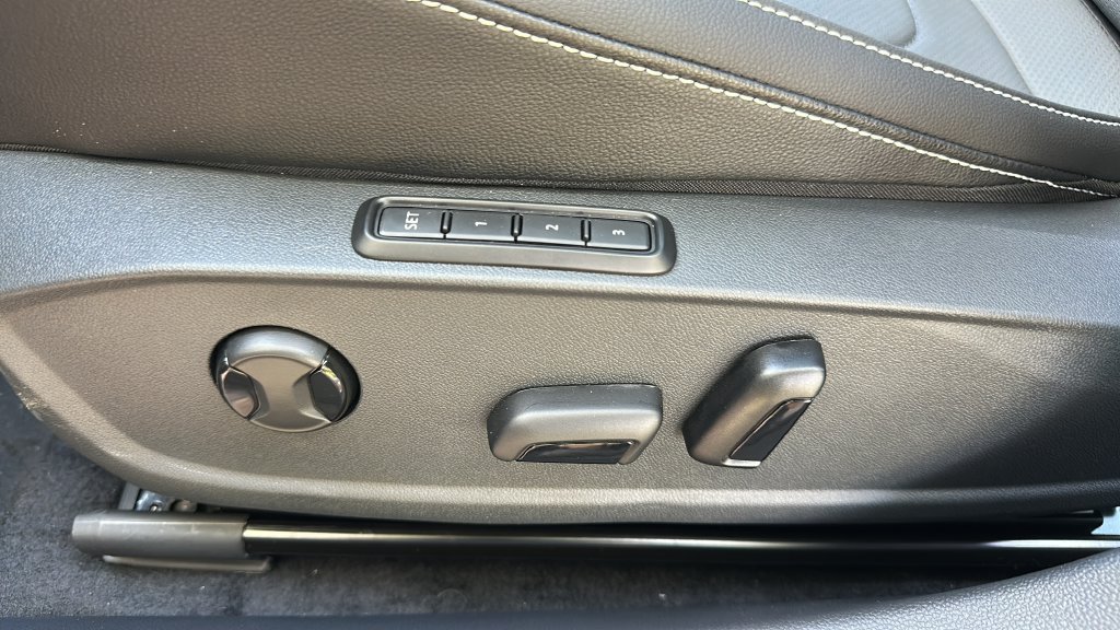 New 2026 Volkswagen Jetta SEL FWD image 18