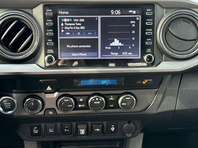 Used 2022 Toyota Tacoma TRD Sport w/ Technology Package image 12