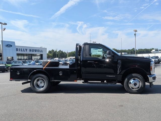 New 2025 Ford F350 XL w/ XL Chrome Package image 2