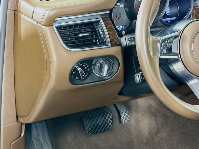 Used 2018 Porsche Macan GTS image 10