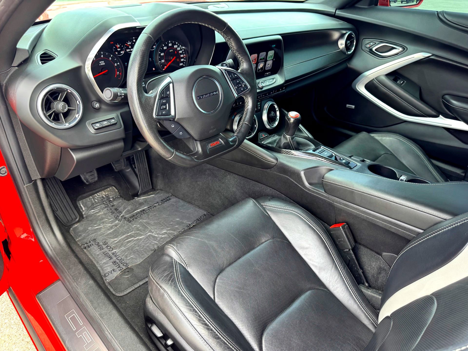 Used 2018 Chevrolet Camaro SS image 16