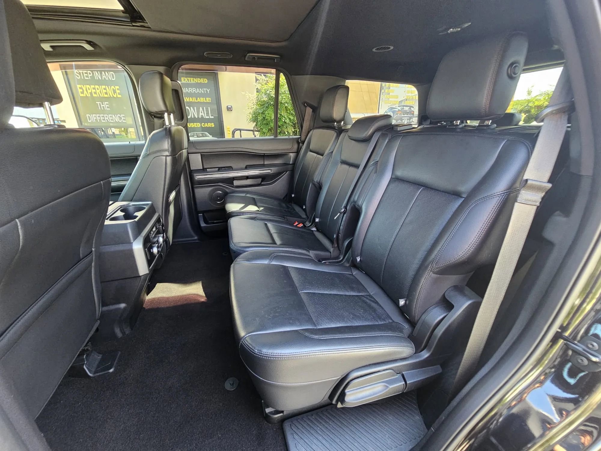 Used 2020 Ford Expedition XLT image 15