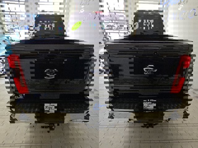 Used 2023 Ford F250 Lariat w/ Camper Package image 12