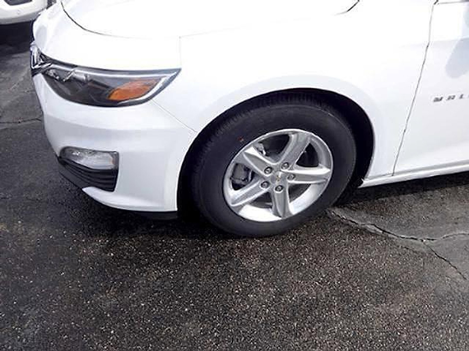 Used 2021 Chevrolet Malibu LS image 4