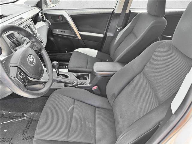 Used 2014 Toyota RAV4 LE FWD image 10