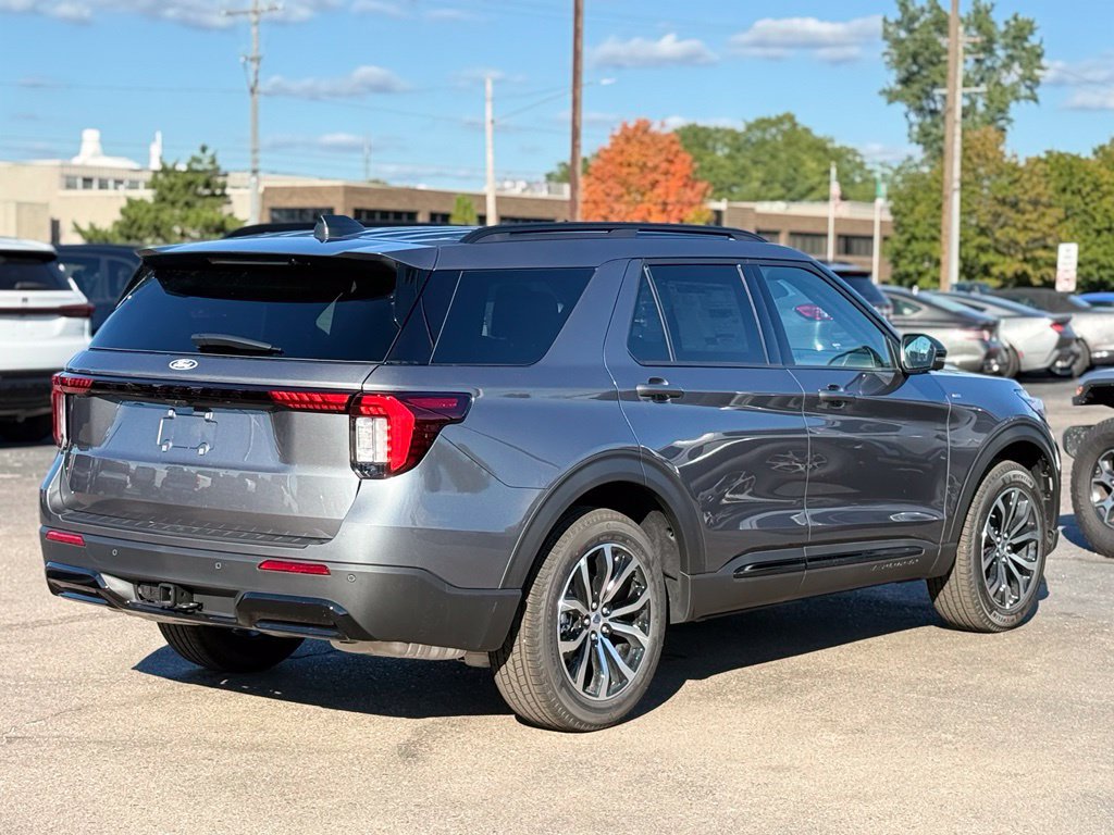New 2027 Ford Explorer ST-Line AWD/4WD image 31