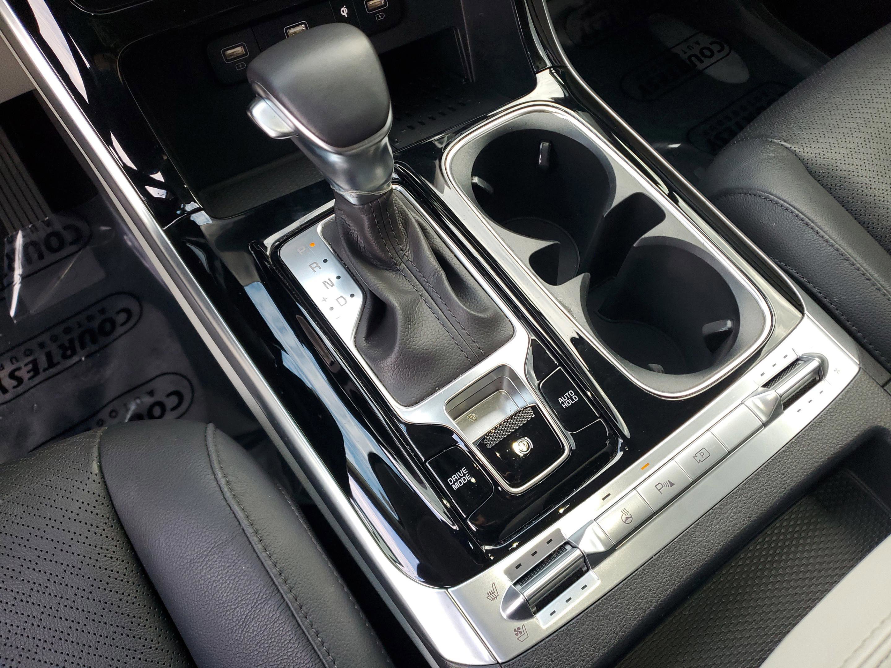 Used 2024 Kia Carnival SX Prestige image 25