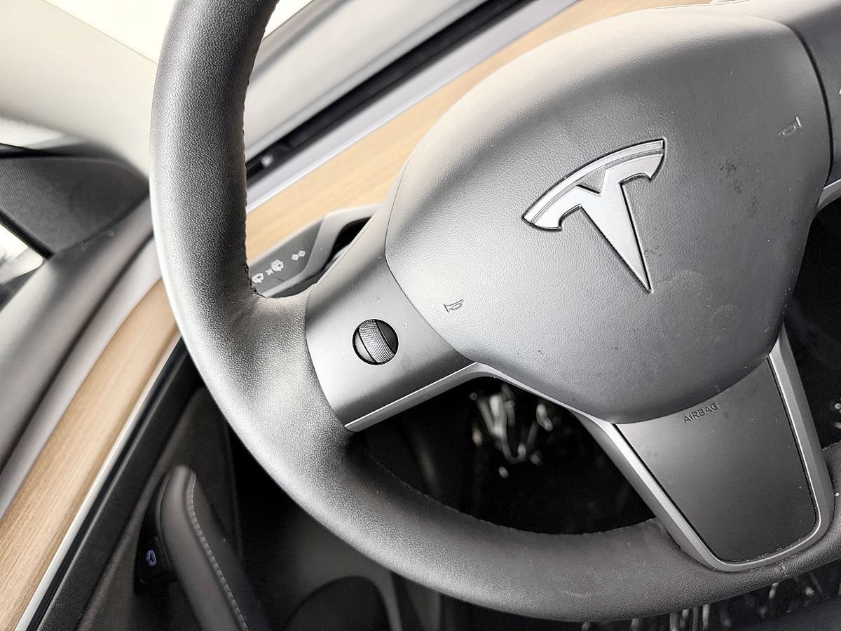 Used 2023 Tesla Model 3 Standard Range RWD image 53