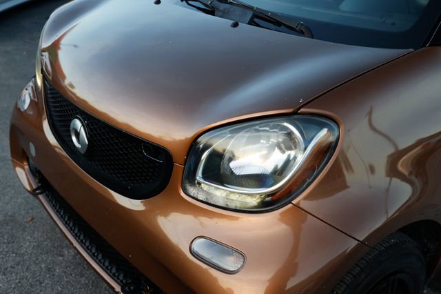 Used 2016 smart fortwo passion image 30