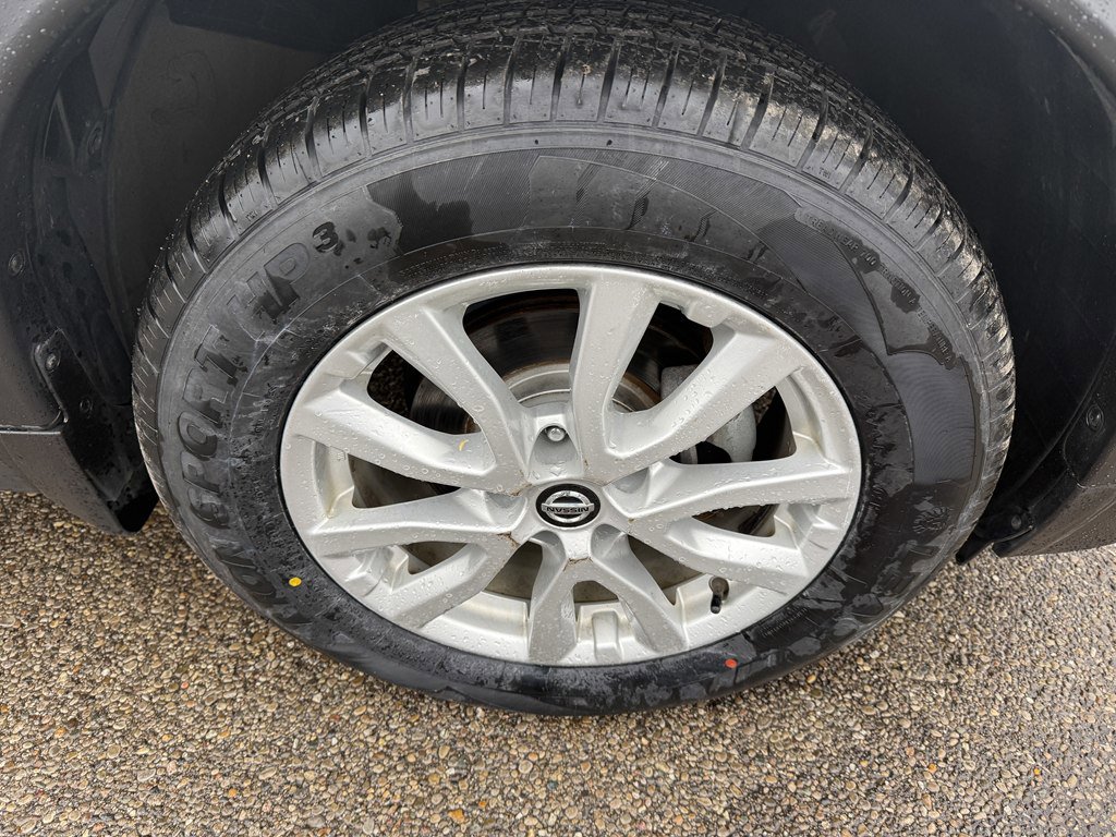 Used 2020 Nissan Rogue S w/ Special Edition Package image 7