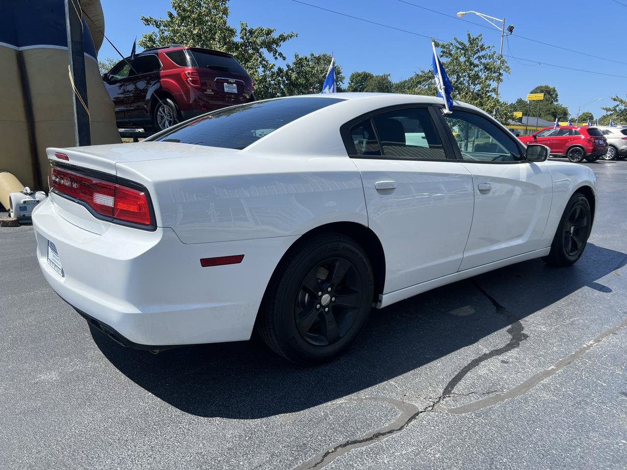 Used 2014 Dodge Charger SE RWD image 6