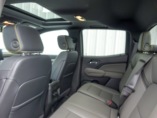 New 2026 Chevrolet Colorado ZR2 w/ Technology Package image 16