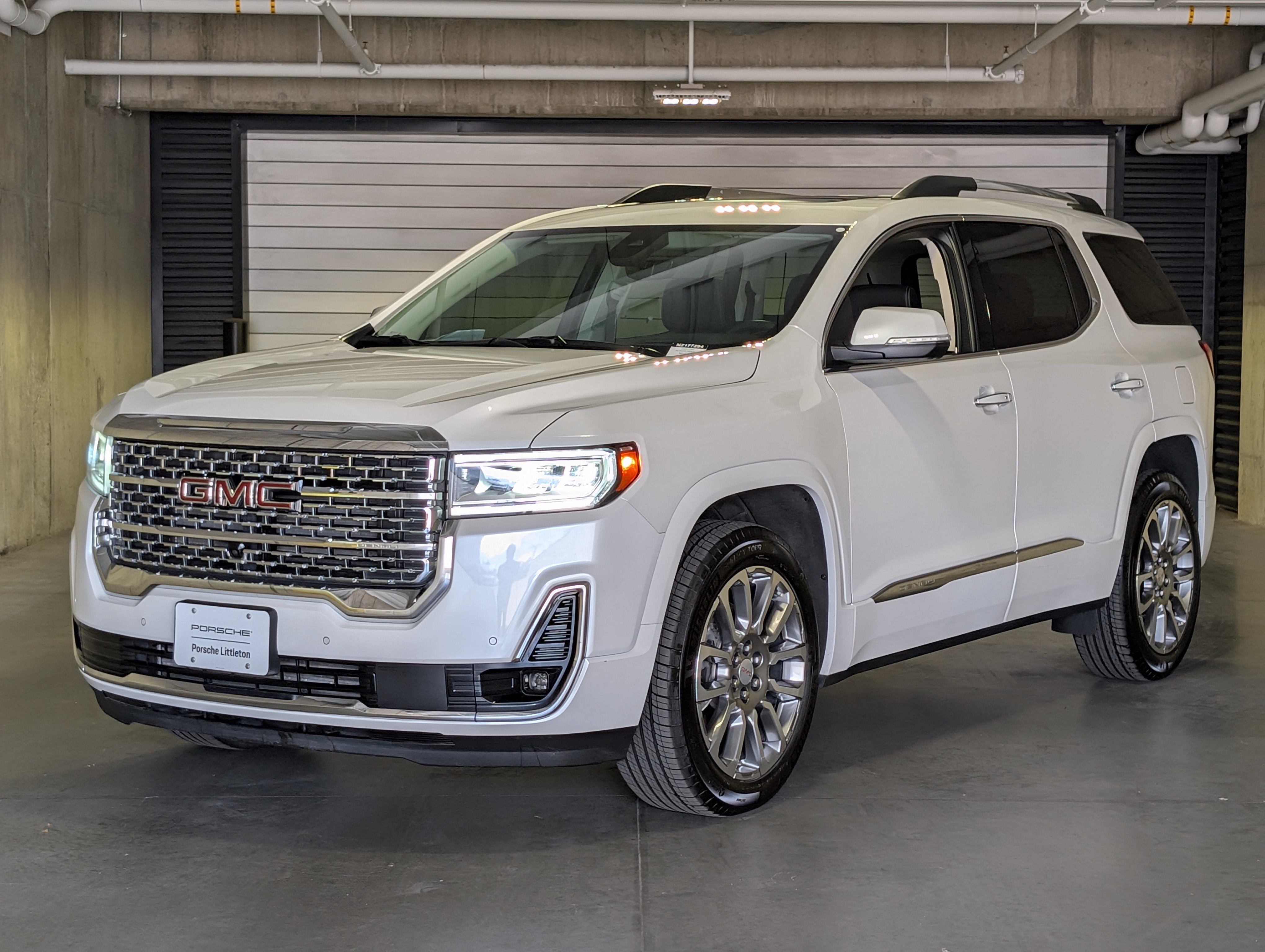 Used 2022 GMC Acadia Denali w/ Denali Ultimate Package