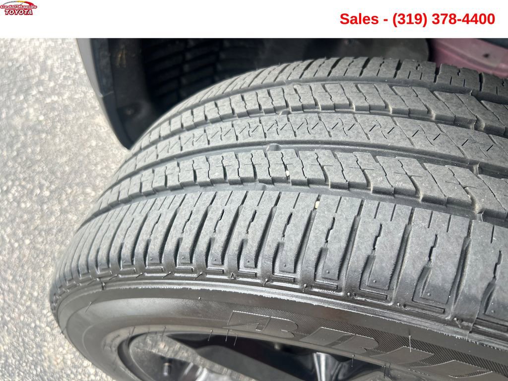 Used 2025 Jeep Grand Cherokee Altitude image 25