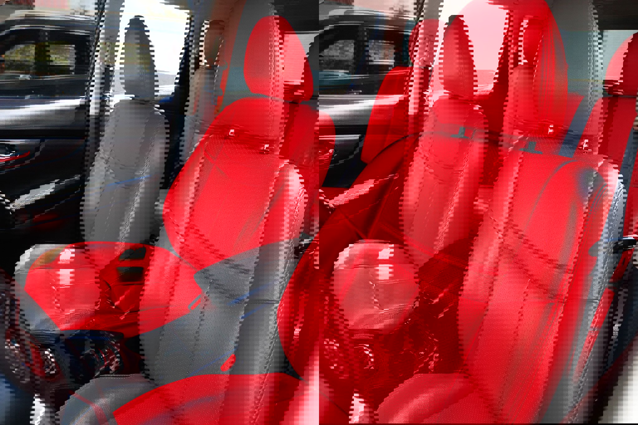 Used 2019 Nissan Rogue SV image 9