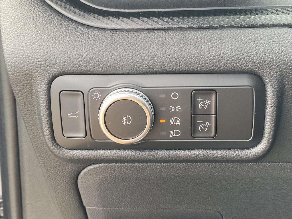 Used 2023 Ford Explorer ST w/ Equipment Group 401A AWD/4WD image 22