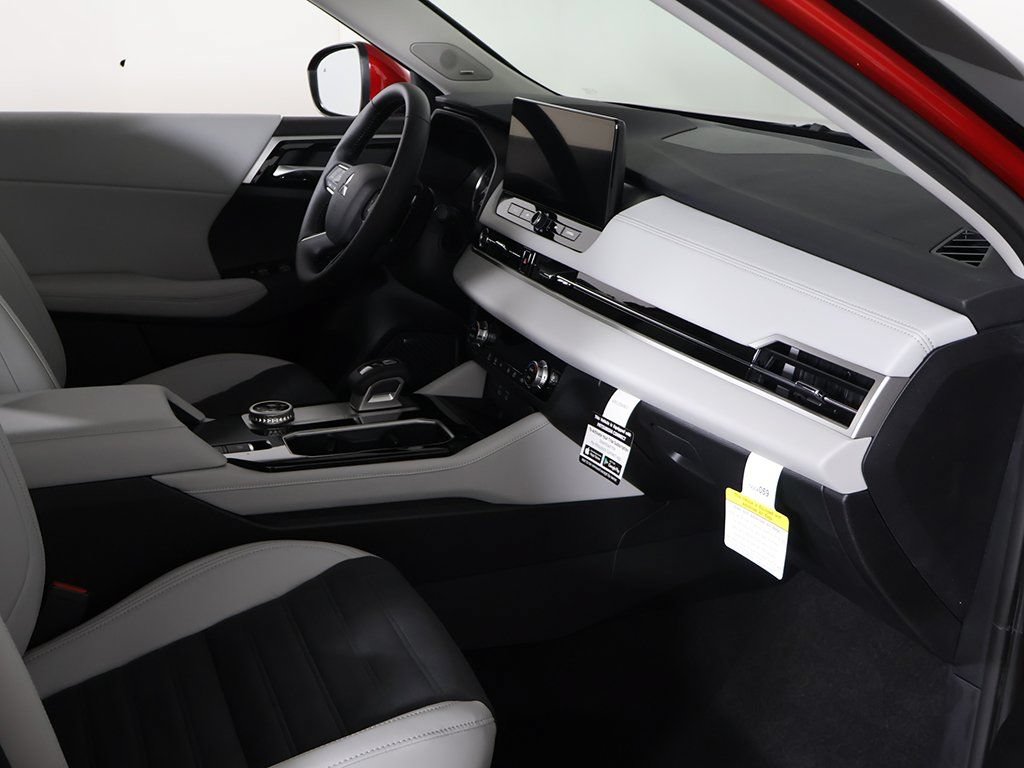 New 2025 Mitsubishi Outlander SE AWD/4WD image 26