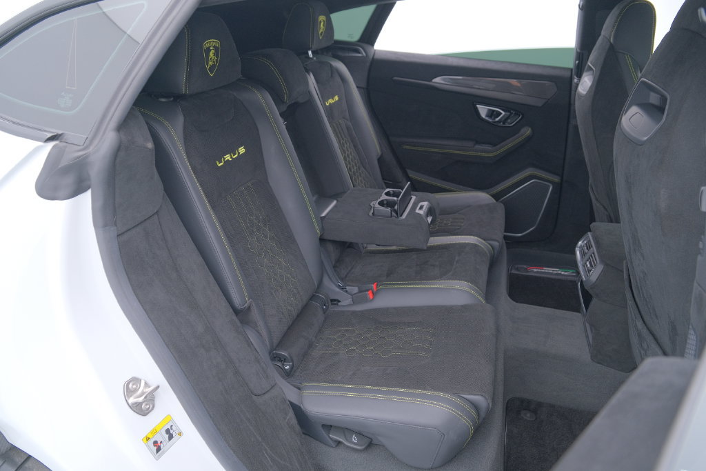Used 2024 Lamborghini Urus Performante AWD/4WD image 23