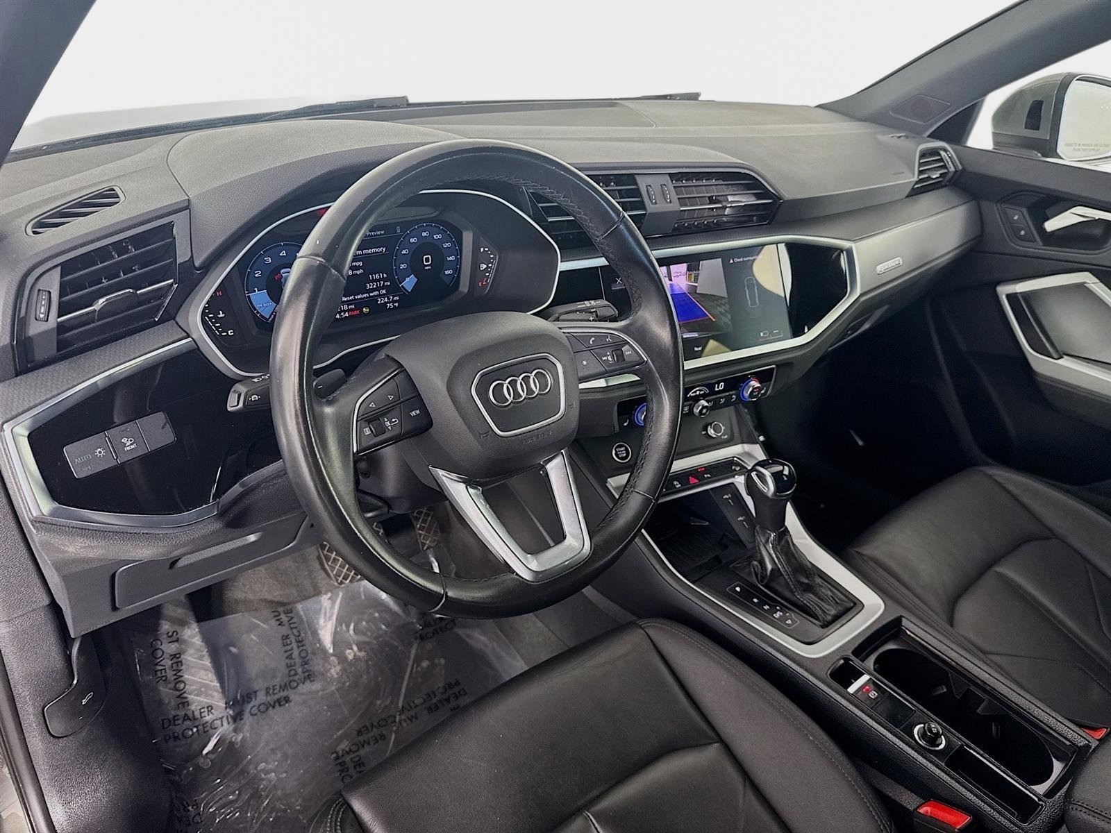 Used 2024 Audi Q3 2.0T Premium image 10