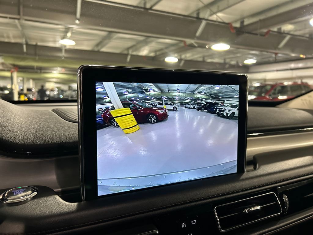 Certified 2023 Lincoln Aviator AWD image 15