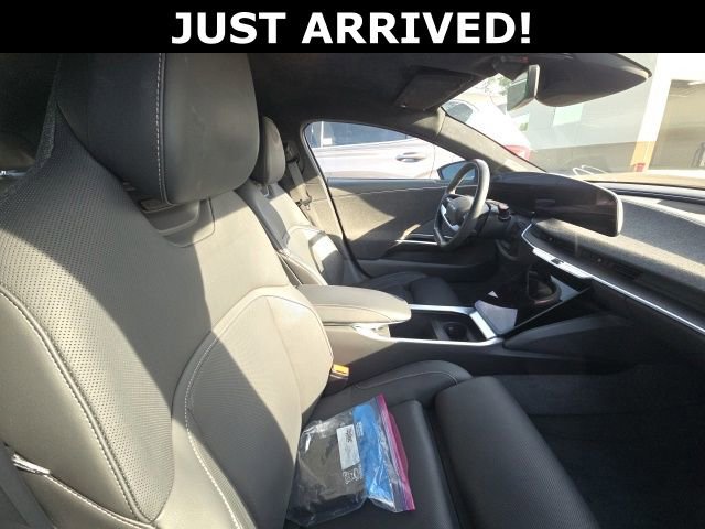 Used 2024 Lucid Air Touring AWD/4WD image 10