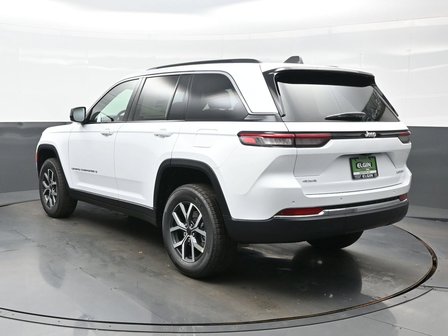 New 2027 Jeep Grand Cherokee Laredo AWD/4WD image 5