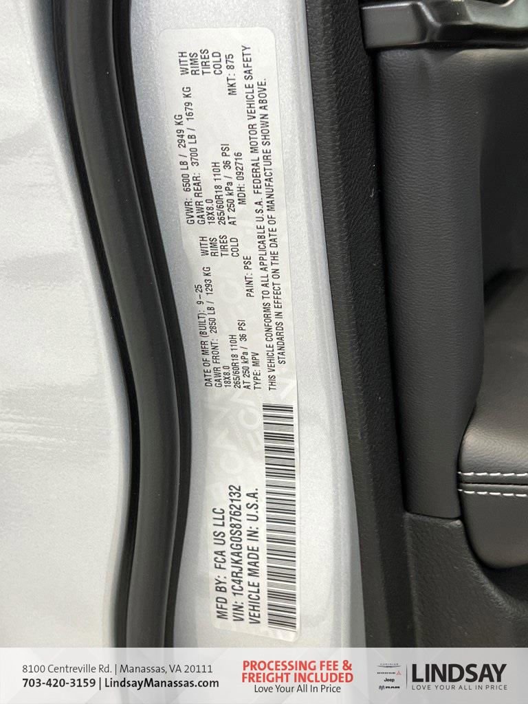 New 2025 Jeep Grand Cherokee L Laredo w/ Luxury Tech Group I AWD/4WD image 42