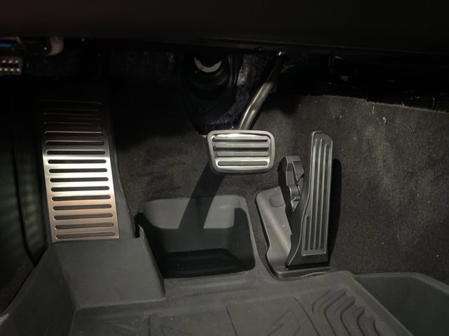 New 2025 Chevrolet Corvette Z06 w/ Stealth Interior Trim Package image 17